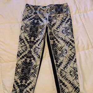 Victoria's Secret Black and White Patterned Jeggings